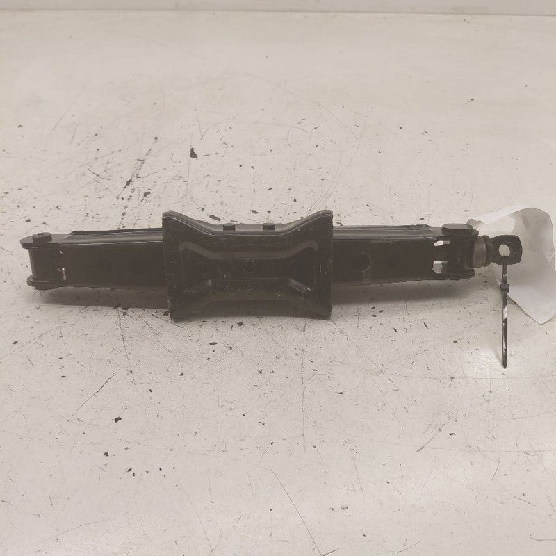 Nissan Versa Spare Tire Changing Jack  2019 2018 2017 2016