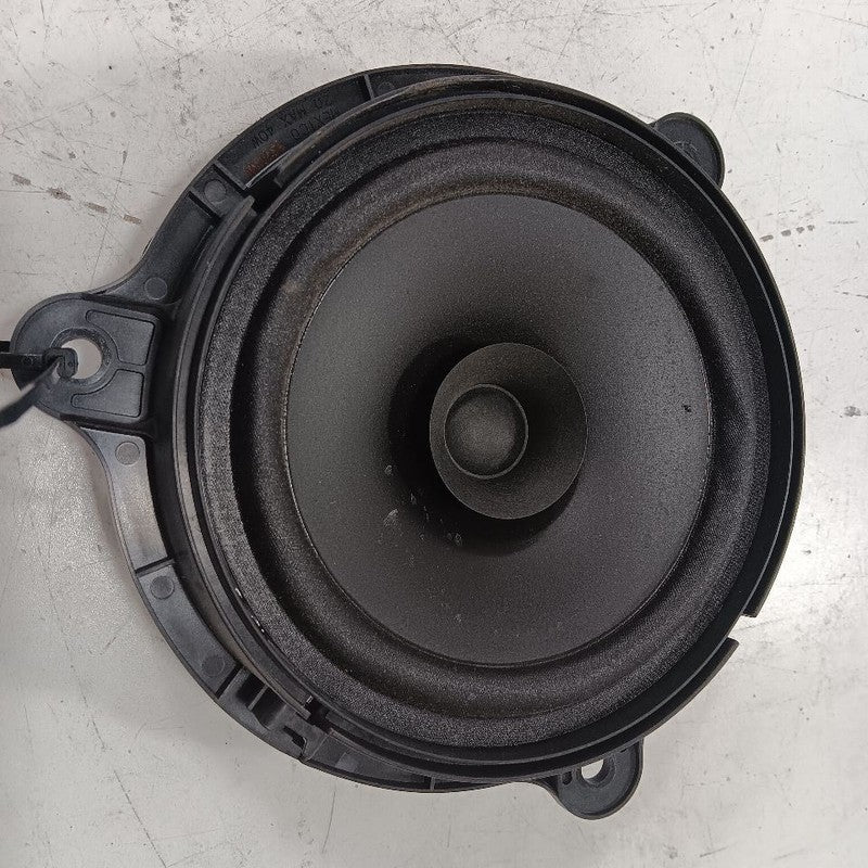 Nissan LEAF Speaker Right Passenger Front  2013 2014 2015 2016 2017