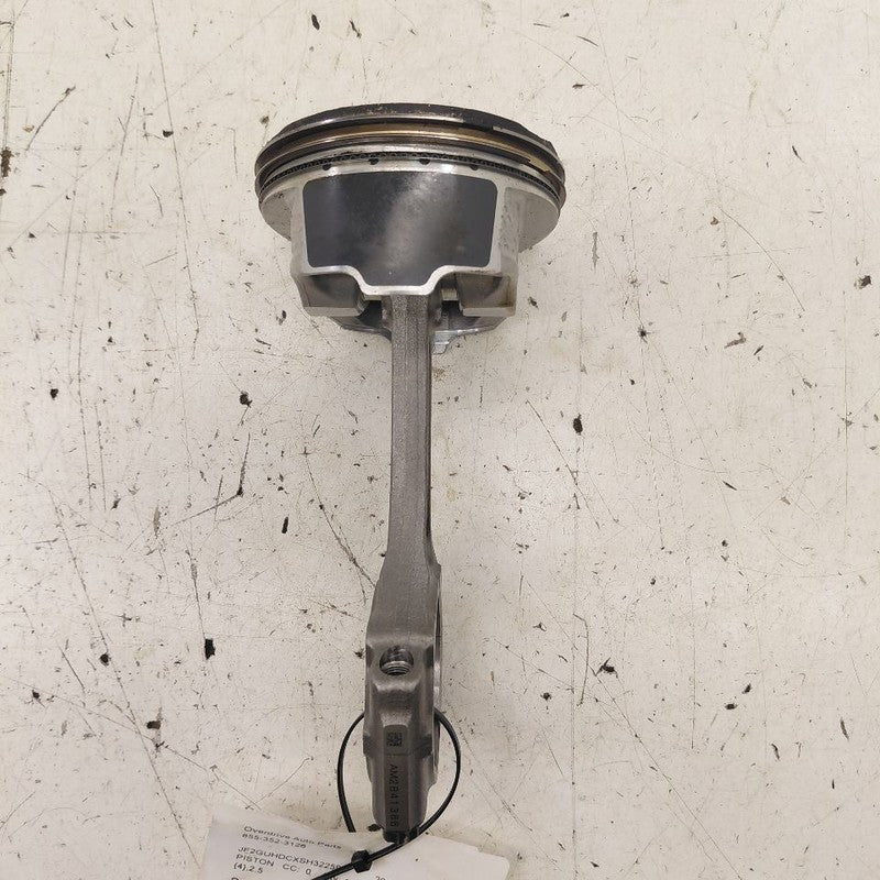 Subaru XV Crosstrek Single Piston With Connecting Rod   2.5 2025 2024