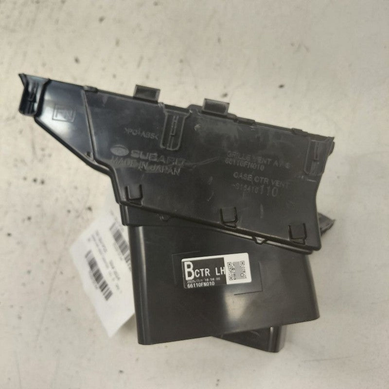 Subaru XV Crosstrek Dash Air Vent Center Middle  2025 2024