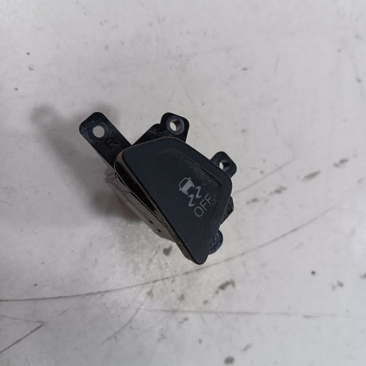 Jeep Renegade Traction Control Switch   2021 2020 2019 OEM
