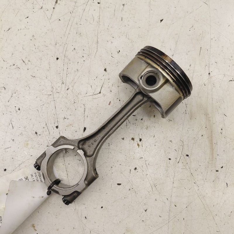 Toyota Prius Single Piston With Connecting Rod   1.8 2022 2021 2020
