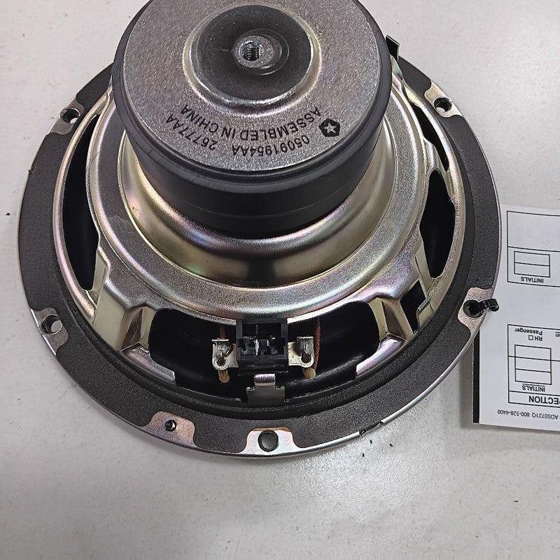 Jeep Cherokee Subwoofer Sub Woofer Speaker  2015 2016 2017