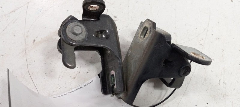 Buick LaCrosse Door Hinge Set Left Front Driver 2010 2011 2012 2013 20