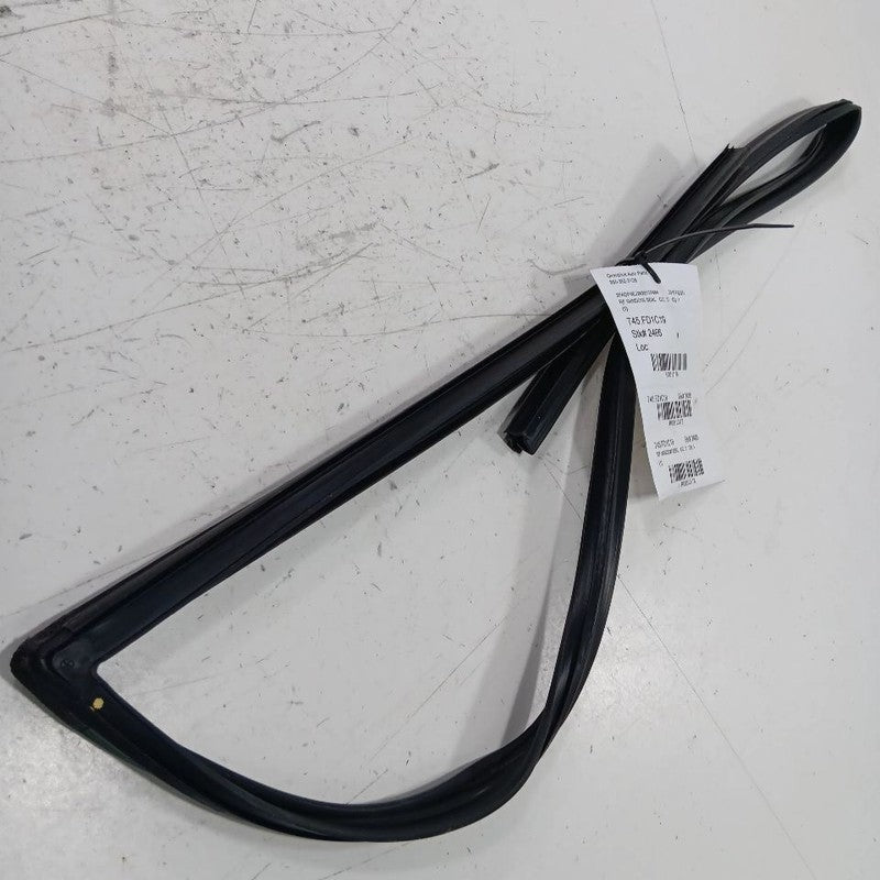 Ford Fiesta Door Glass Window Seal Rubber Right Passenger Front  2016 