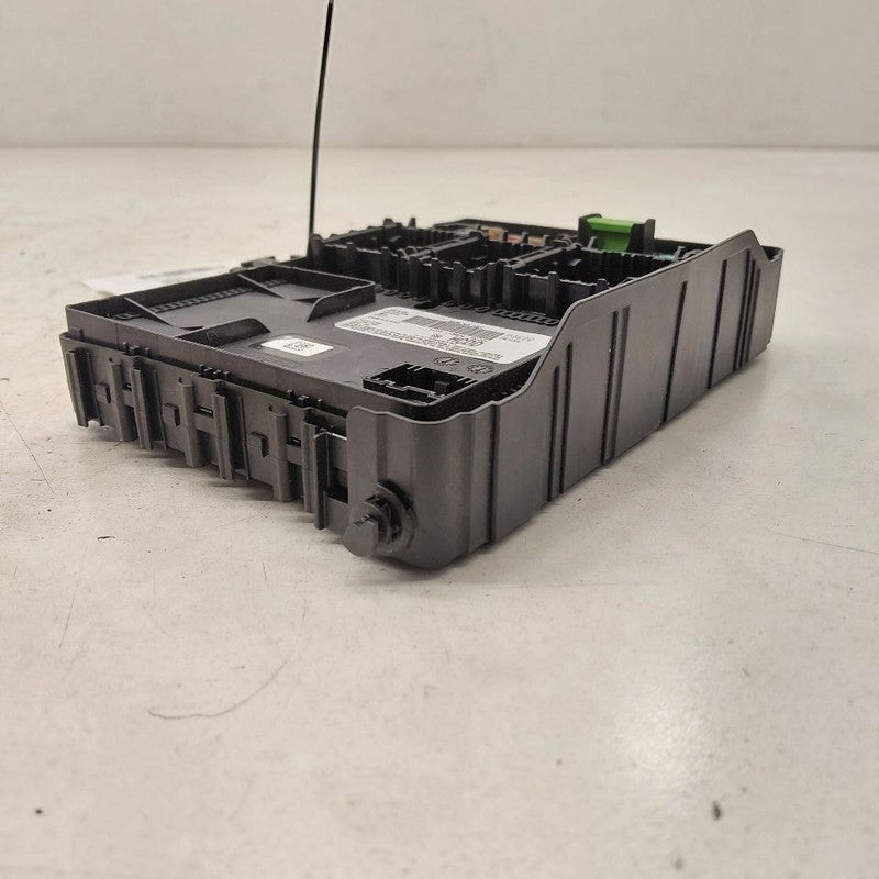Ford Escape Cabin Fuse Box Interior Inner Under Dash  2020 2021 2022
