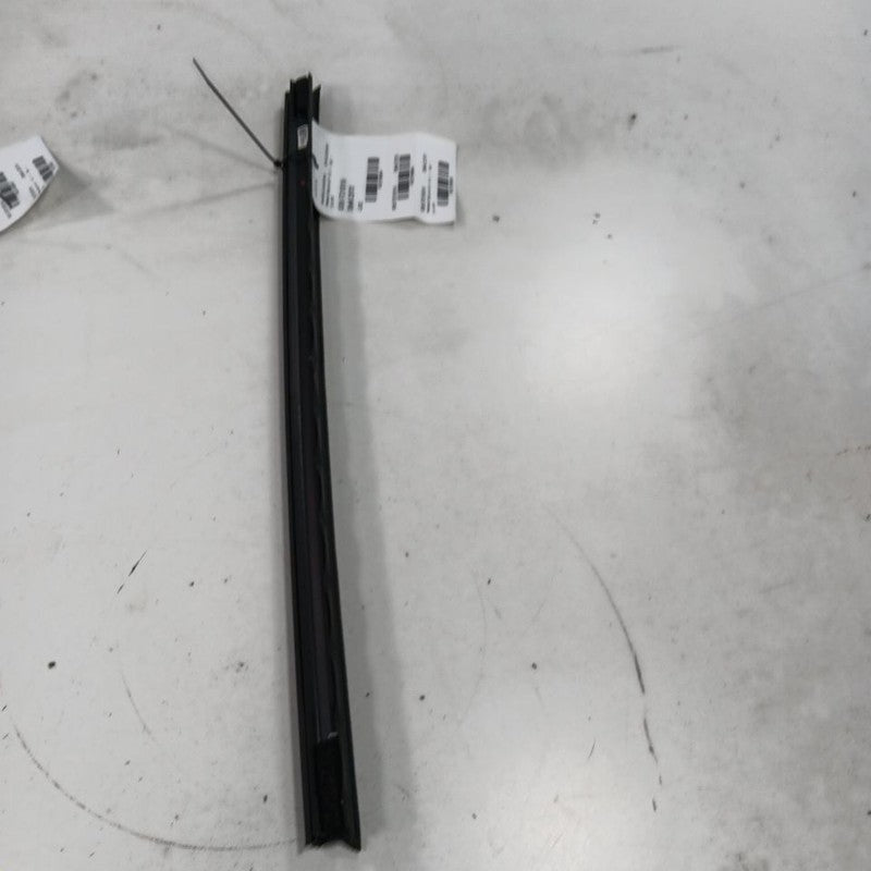 Ford Ecosport Left Rear Weather Strip Interior  2018 2019 2020 2021 20