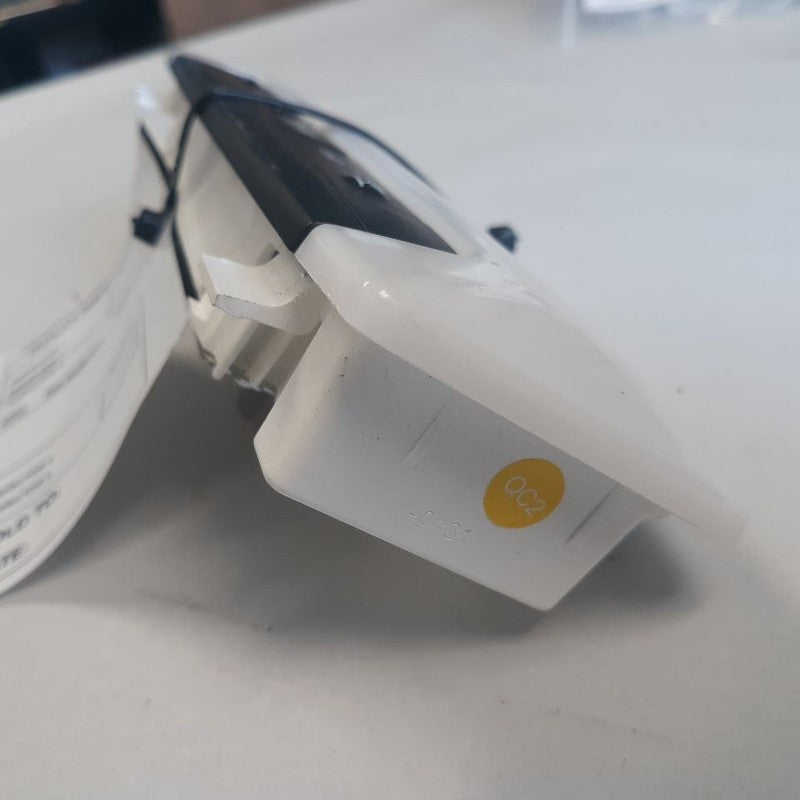 Nissan Versa Dome Light Roof Lamp  2023 2022 2021 2020