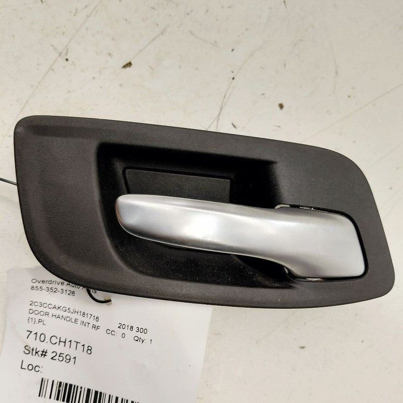 Chrysler 300 Door Handle Right Passenger Front Interior Inside  2017 2
