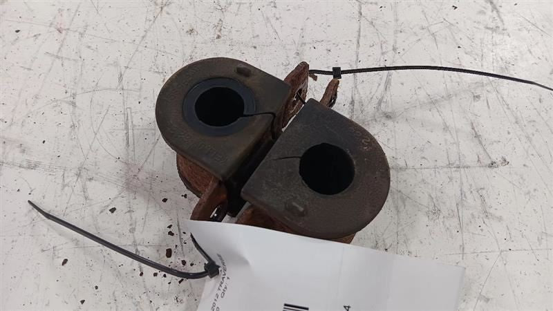 Chevy Traverse Sway Bar Bushing Mounting Bracket  2010 2011 2012 2013
