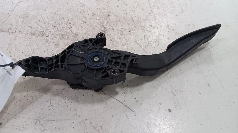 Chevy Traverse Gas Pedal  2010 2011 2012 2013