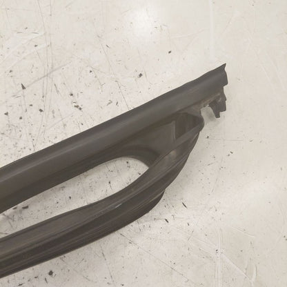 Volkswagen Golf Door Glass Window Seal Rubber Left Driver Front  2015 