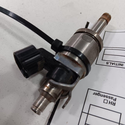 Fuel Injection Injector 2.0L Fits 12-18 Mazda 3 OEM