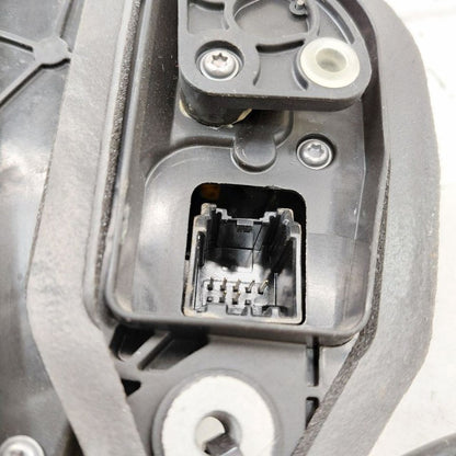 Cadillac XTS Door Latch Lock Left Driver Front      2016 2017 2018