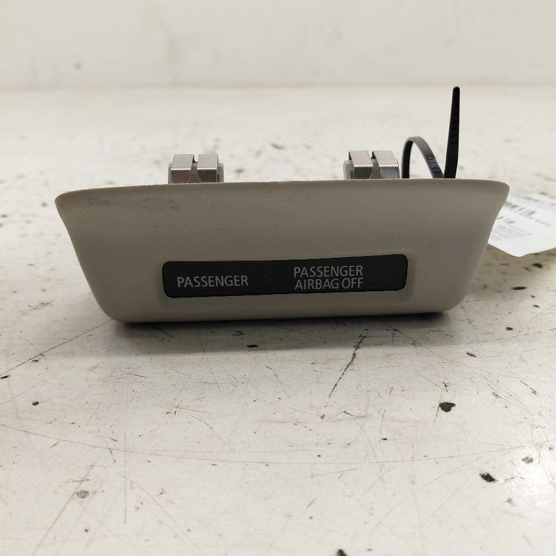 Mitsubishi Mirage Passenger Bag Light {7003A129} 2024 2023 2022 2021