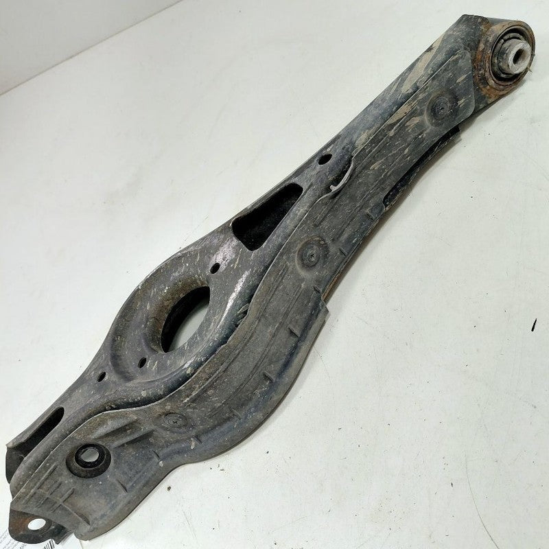 Left Rear Lower Control Arm  Spring Seat US Built 16-20 Kia optima OEM