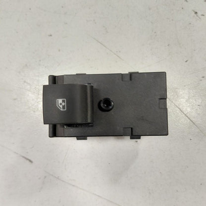Buick Encore Power Window Switch Right Passenger Rear  2020 2019 2018 