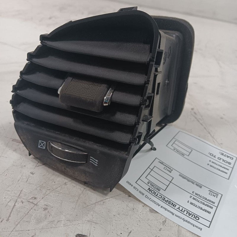Jeep Renegade Dash Air Vent Left Driver 2023 2022 2021 2020