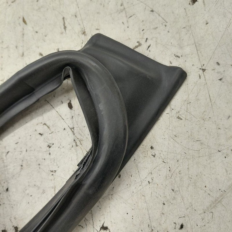 Chevy Trax On Door Seal Rubber Left Driver Front  2022 2021