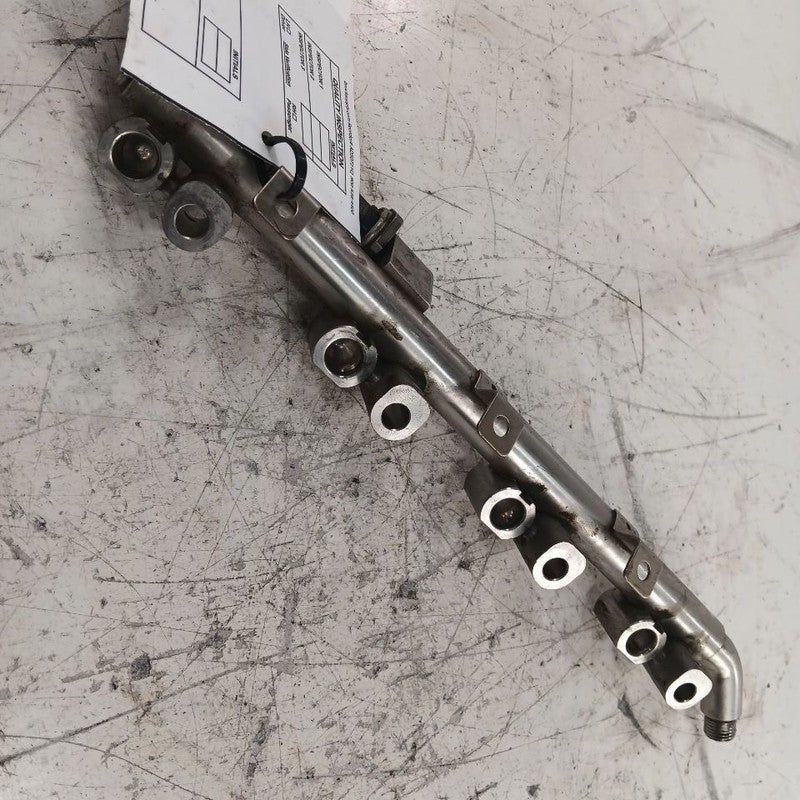 Hyundai Tucson Fuel Rail Injection Injector Mount Bar  2019 2020 2021