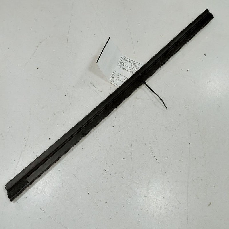 Jeep Compass Right Front Weather Strip Interior  2025 2024 2023 OEM