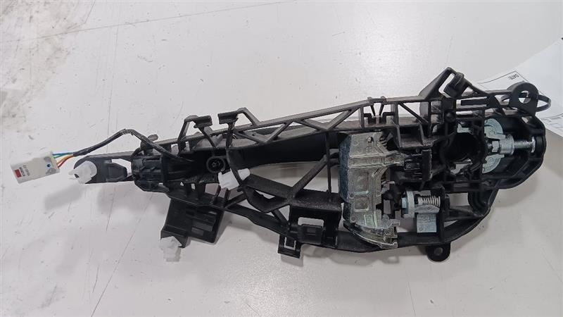 Passenger Right Front Door Handle Exterior Chrome  Opt D7A Fits 17-20 