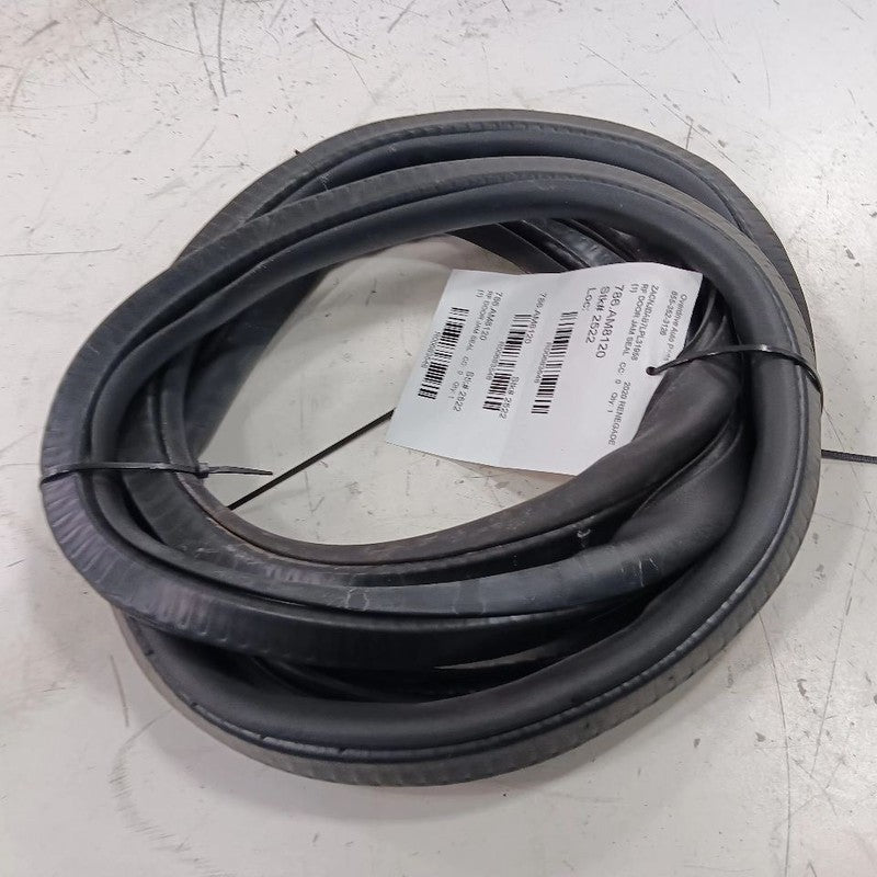 Jeep Renegade On Body Door Jamb Seal Front Right Passenger   2021 2020 2019