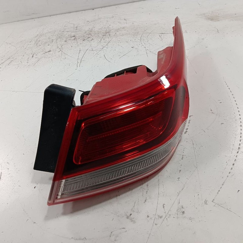 Passenger Right Tail Light Brake Lamp Incandescent Fits 16-20 Kia Opti