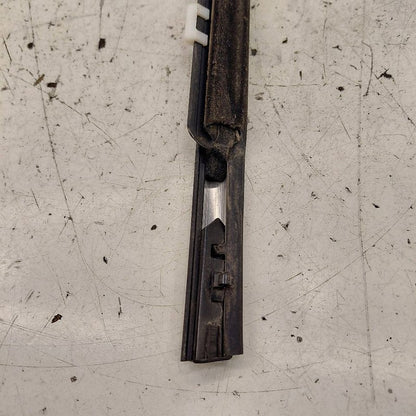 Kia Sorento Door Glass Window Weather Strip Trim Rear Left Driver Back