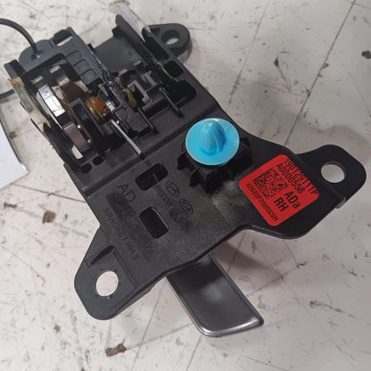 Hyundai Elantra Door Handle Right Passenger Front Interior Inside  2017 2018 201