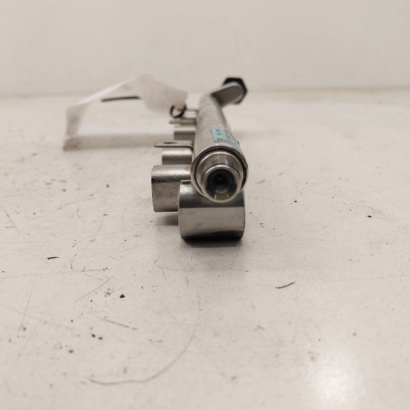 Kia Sportage Fuel Rail Injection Injector Mount Bar  2.4 2020 2021 202