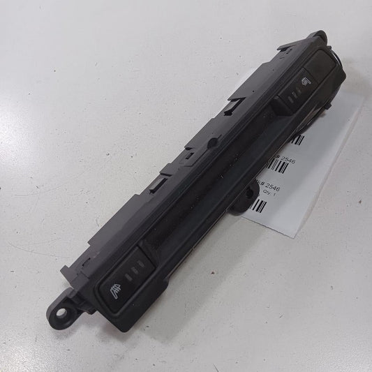 Mazda CX-3 Dash Seat Heater {DB1S0601699} 2016 2017 2018