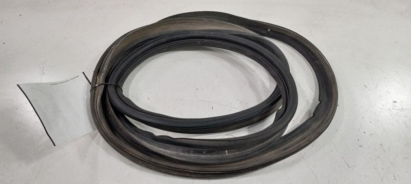 Subaru Legacy Trunk Lid Hatch Door Rear Back Rubber Seal 2010 2011 201