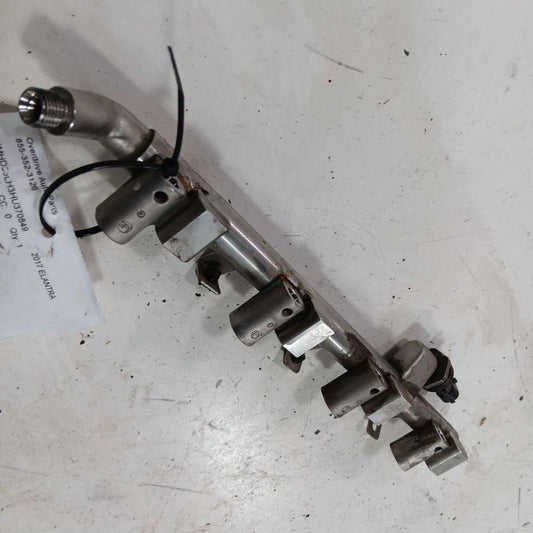 Hyundai Elantra Fuel Rail Injection Injector Mount Bar  2017 2016 2015 2014 2013