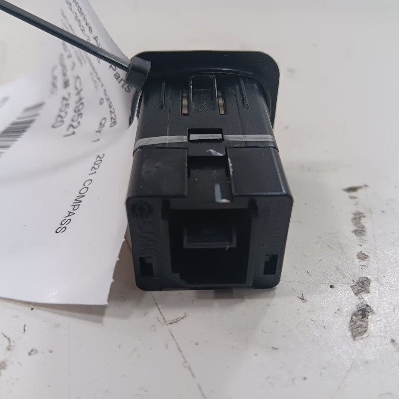 Jeep Compass USB Plug In Hub Port  2021 2020 2019 2018 2017