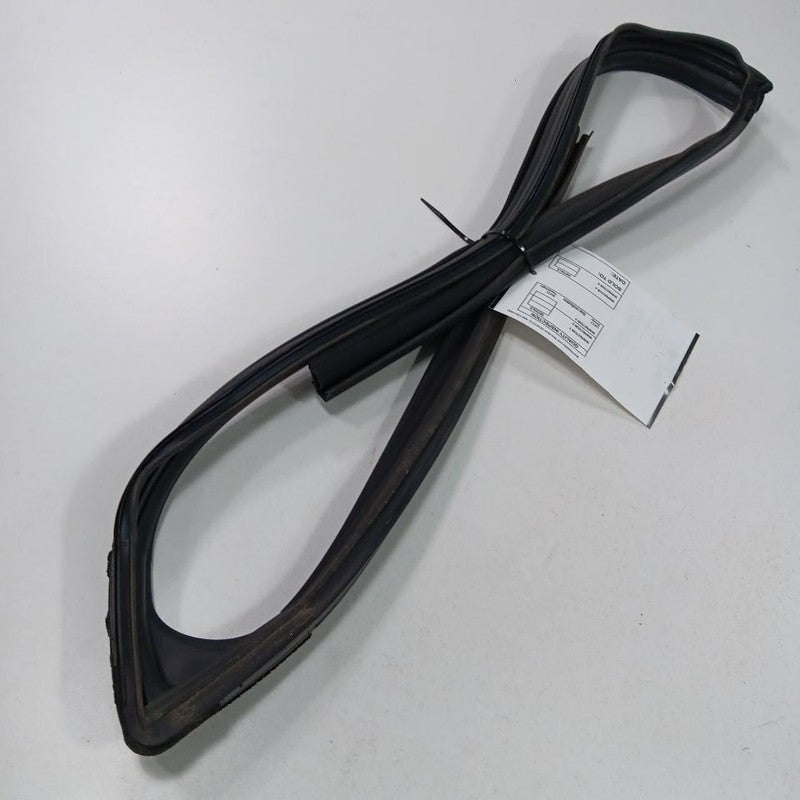 Mazda CX-3 Door Glass Window Seal Rubber Right Passenger Front  2016 2