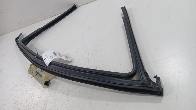 Dodge Dart Door Glass Window Seal Rubber Left Driver Front  2013 2014 2015 2016