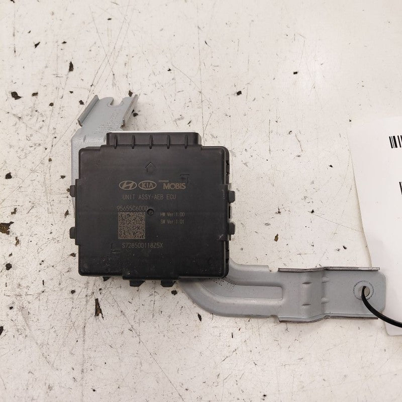Driver Assist Automatic Braking Control Module Fits 17-18 Kia Sorento
