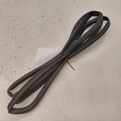 Jeep Cherokee On Door Seal Rubber Right Passenger Rear Back  2019 2020