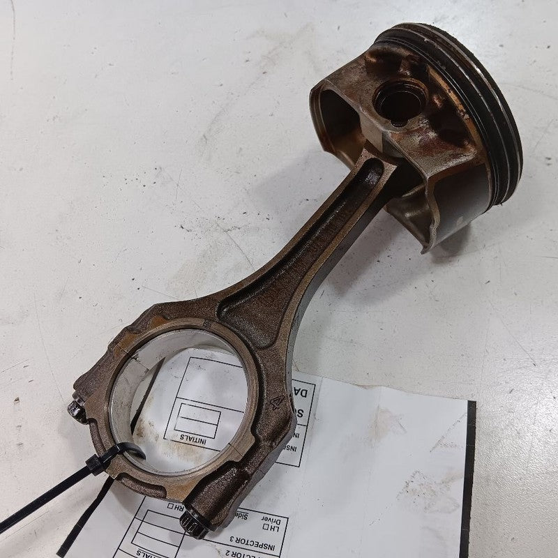 Fiat 500 Single Piston With Connecting Rod   2016 2017 2018 OEM