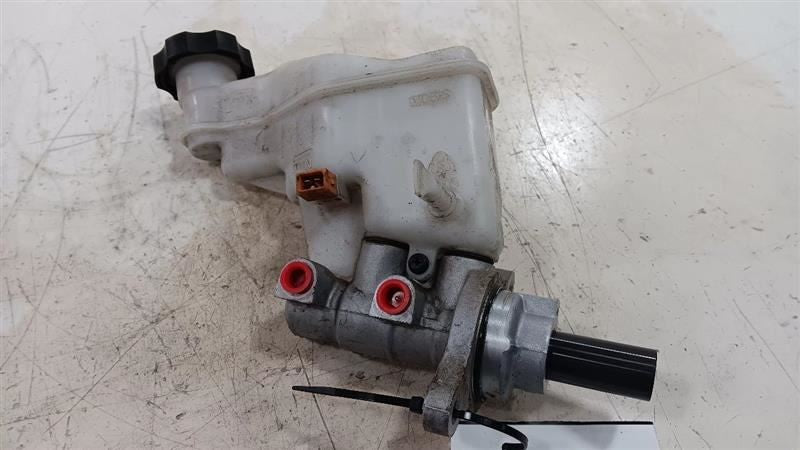 Brake Master Cylinder Fits 14-18 FORTE