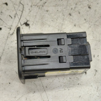 Jeep Cherokee USB Plug In Hub Port  2019 2020 2021