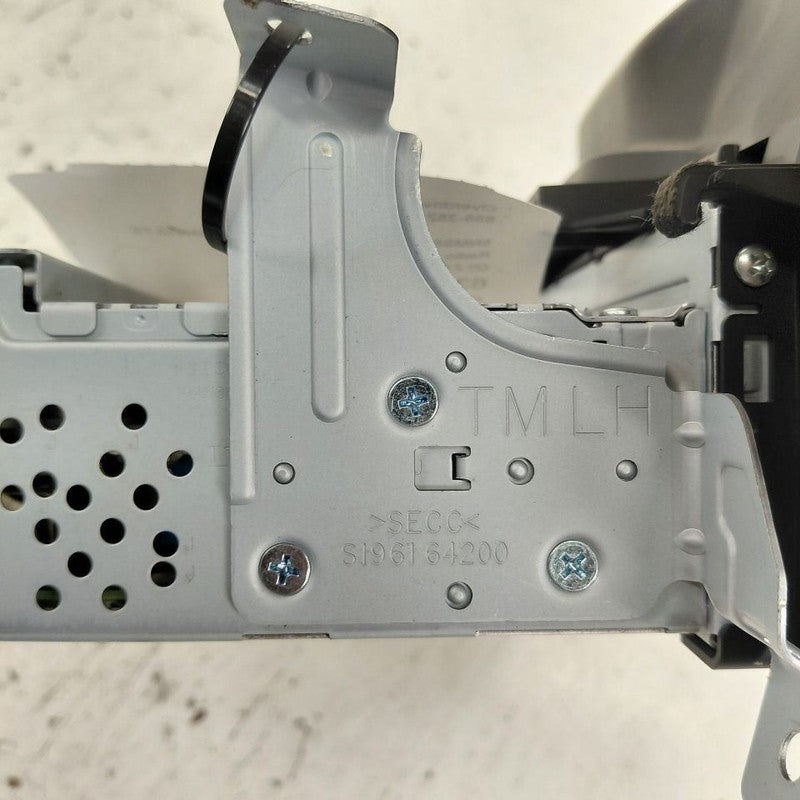 Audio Equipment Radio US Market Display and Receiver 19-20 Hyundai San