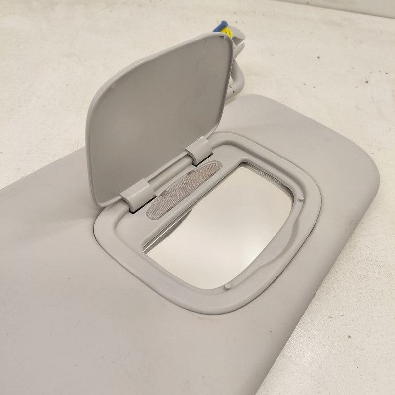 2018 Fiat 500 X Model Passenger Right Sun Visor Shade