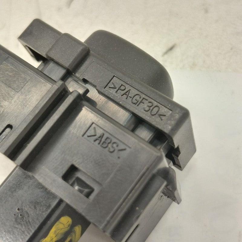Volvo S60 Passenger Right Rear Power Door Lock Switch  2018 2017 2016