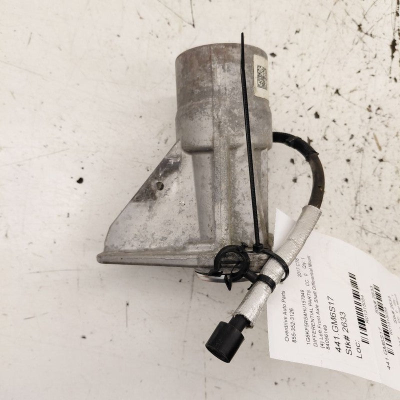 Cadillac CT6 Left Front Axle Shaft Differential Mount {84056149} 2018 