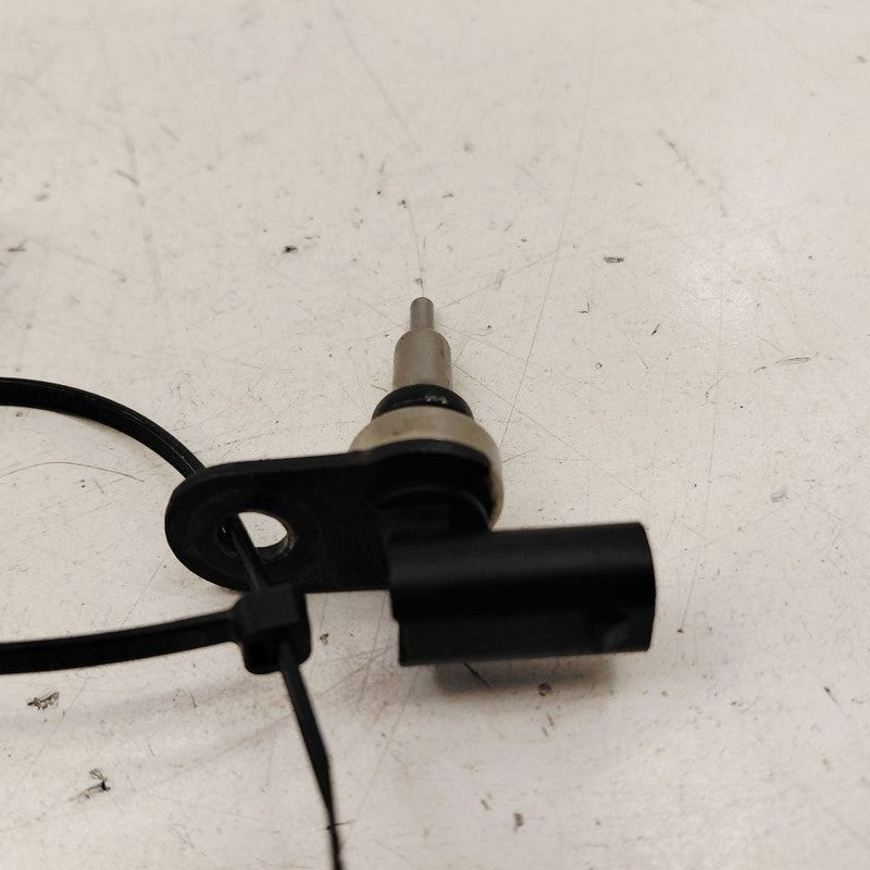 Hyundai Elantra Engine Coolant Temperature Sensor {392202J100} 2024 20