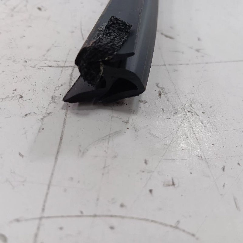 Hyundai Accent Left Rear Weather Strip Interior 2014 2015 2016 2016 2017