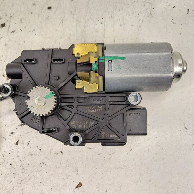 Hyundai Santa Fe Roof Sunshade Motor {81679S1000} 2019 2020