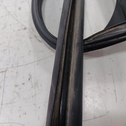 Subaru Forester Door Glass Window Seal Rubber Right Passenger Rear Bac